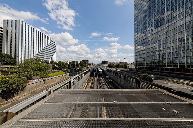 La Défense-AOU14-018